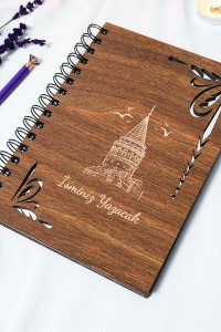 Kişiye Özel Galata Kulesi Desenli Ahşap Kapaklı Defter - Ajanda - İsme Özel - A5 60 Yaprak (120 SAYFA) Hediyelik