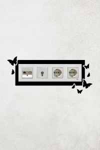 Kelebek Tasarım 4lü Dekoratif Siyah Priz Çerçevesi (İç Ölçü 29,7x8,4 cm) Priz Çerçeve