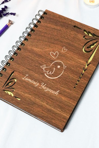 Kişiye Özel Kuş Desenli Ahşap Kapaklı Defter - Ajanda - İsme Özel - A5 60 Yaprak (120 SAYFA) Hediyelik