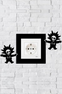 Elektrik Çarpan Çocuk Tasarım Priz Çerçevesi (İÇ ÖLÇÜ 8,4X8,4 CM) Dekoratif Priz - Anahtar Çerçevesi