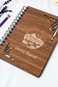 Kişiye Özel İstanbul Desenli Ahşap Kapaklı Defter - Ajanda - İsme Özel - A5 60 Yaprak (120 SAYFA) Hediyelik