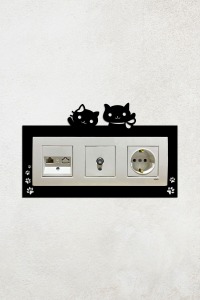 Sevimli Kedi Tasarım 3lü Priz Çerçevesi (İÇ ÖLÇÜ 22,75X8,4 CM) Üçlü Dekoratif Priz Susu