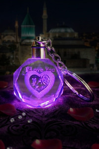  I Love You Yazılı Renk Değiştiren Işıklı Kristal Cam Anahtarlık - Sevgiliye Hediye